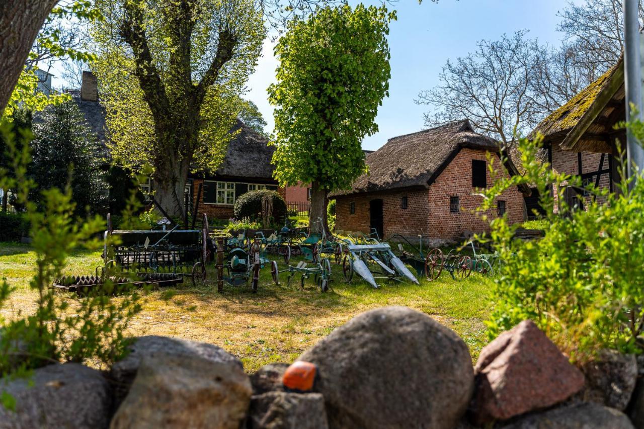 Haus Sonnenschein Goehren Apartment Exterior photo